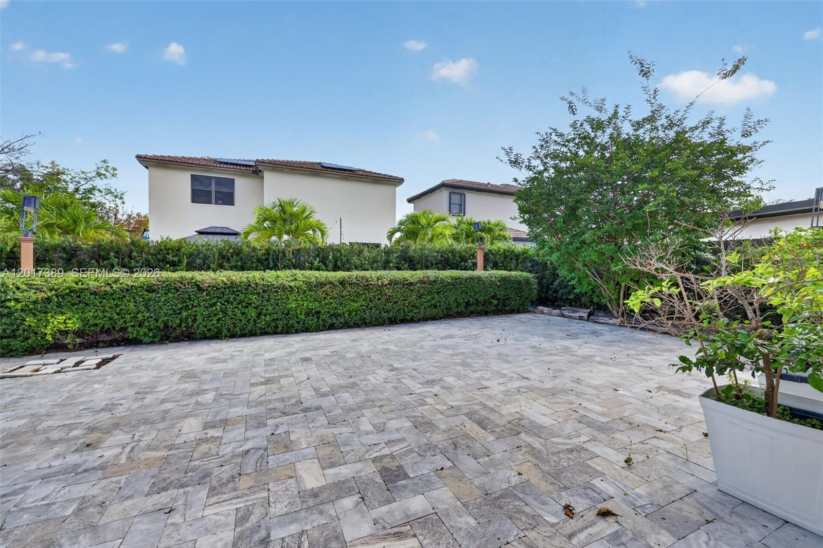 SILVER PALM WEST - Residential