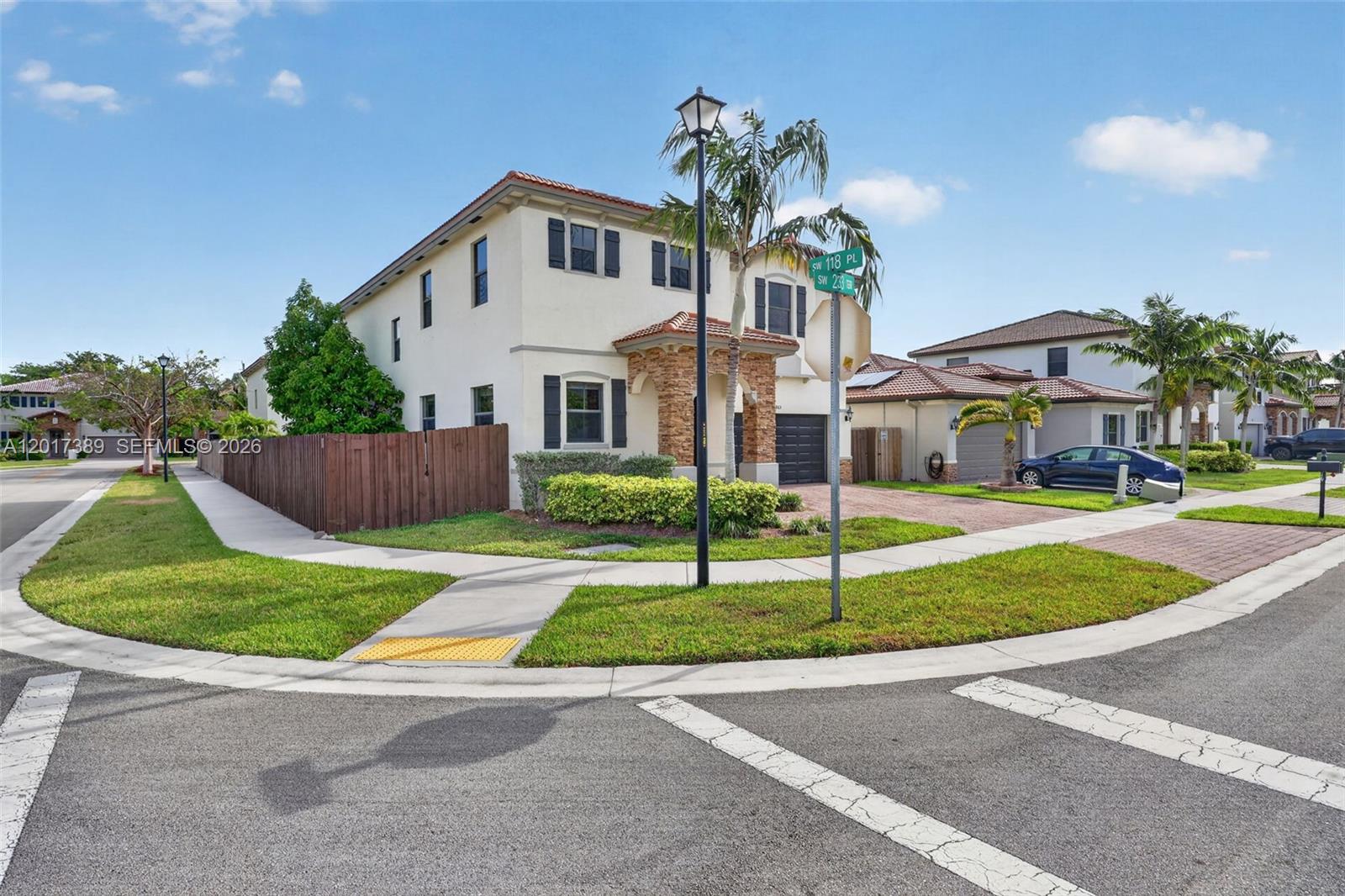 SILVER PALM WEST - Residential