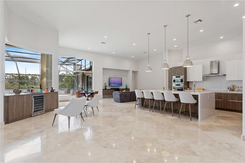 146 Dockside Cir Weston FL 33327