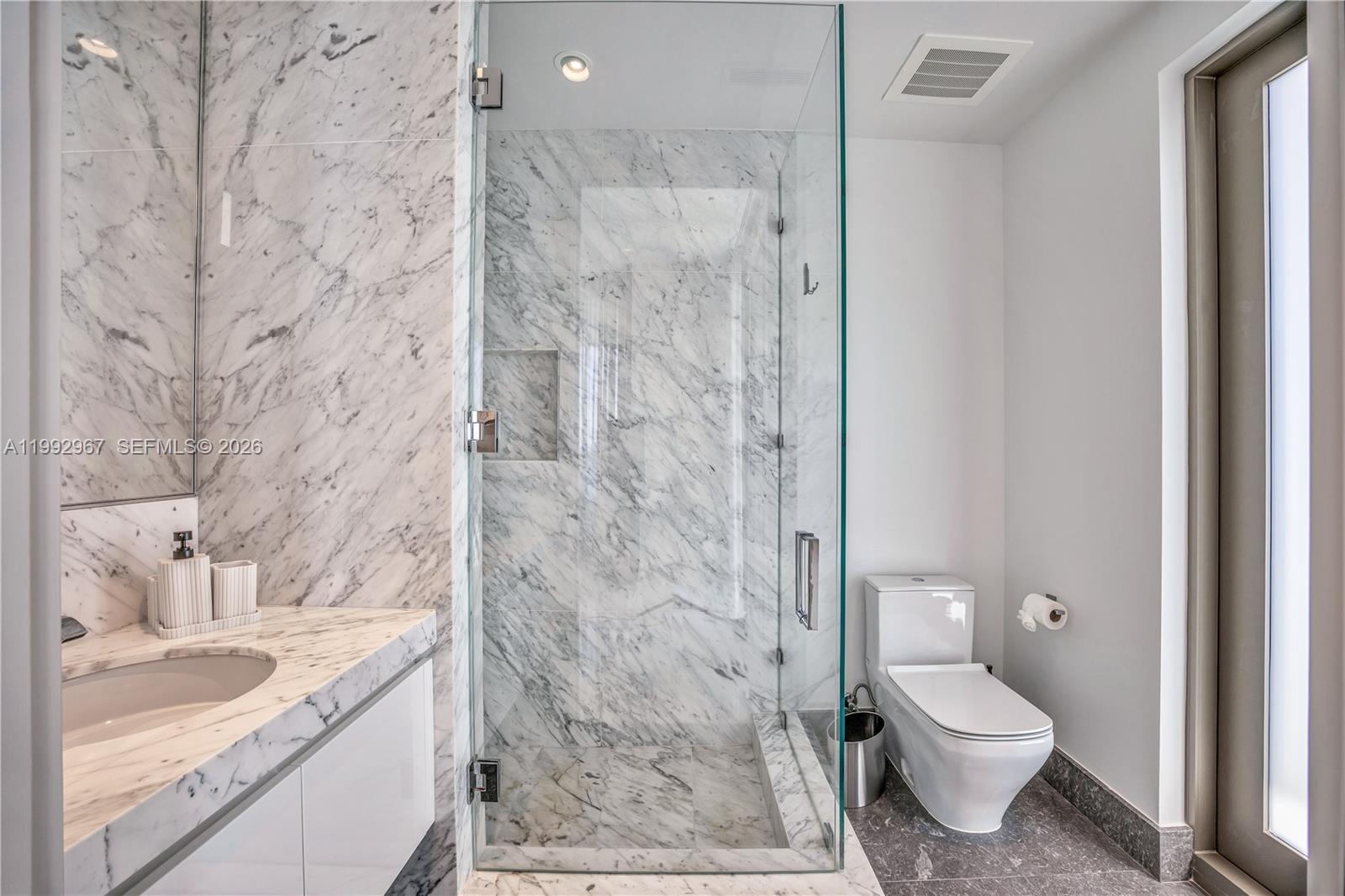 NORTH BISCAYNE BEACH AMEN - Residential Lease