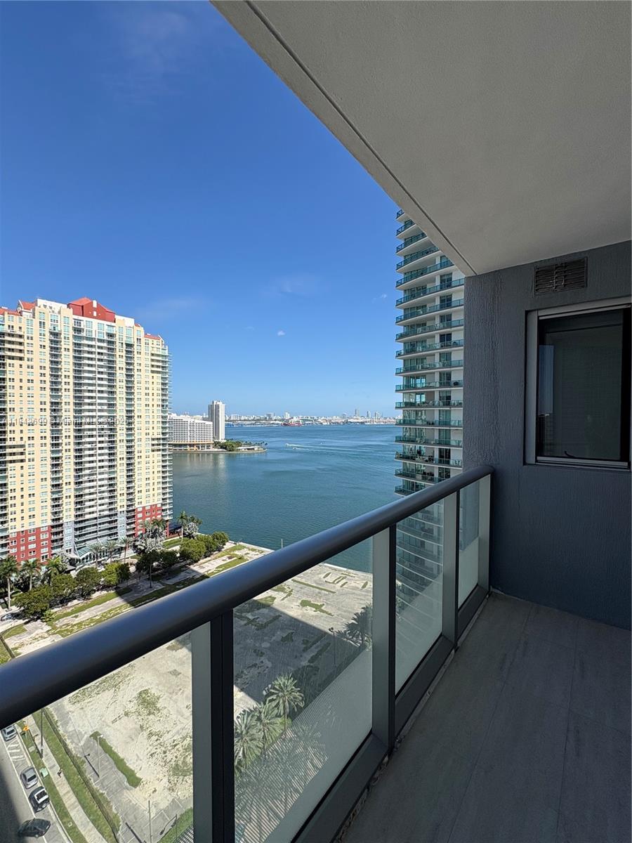BRICKELLHOUSE CONDO - Residential Lease