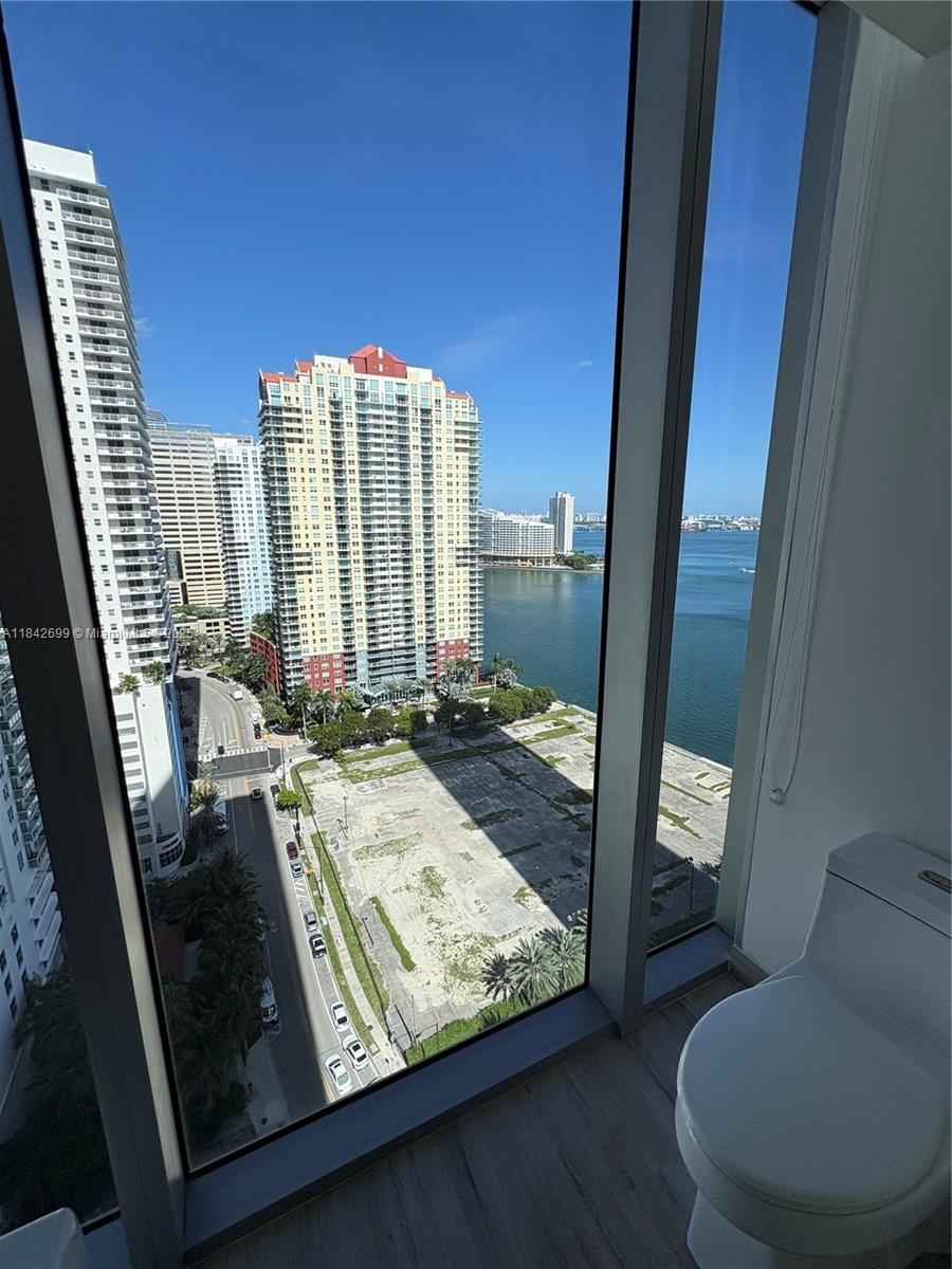 BRICKELLHOUSE CONDO - Residential Lease