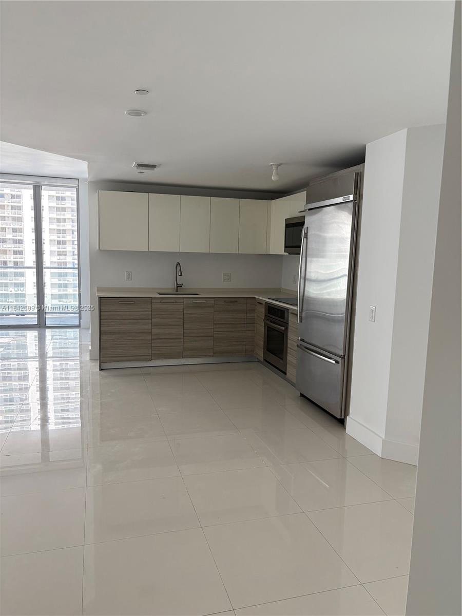 BRICKELLHOUSE CONDO - Residential Lease