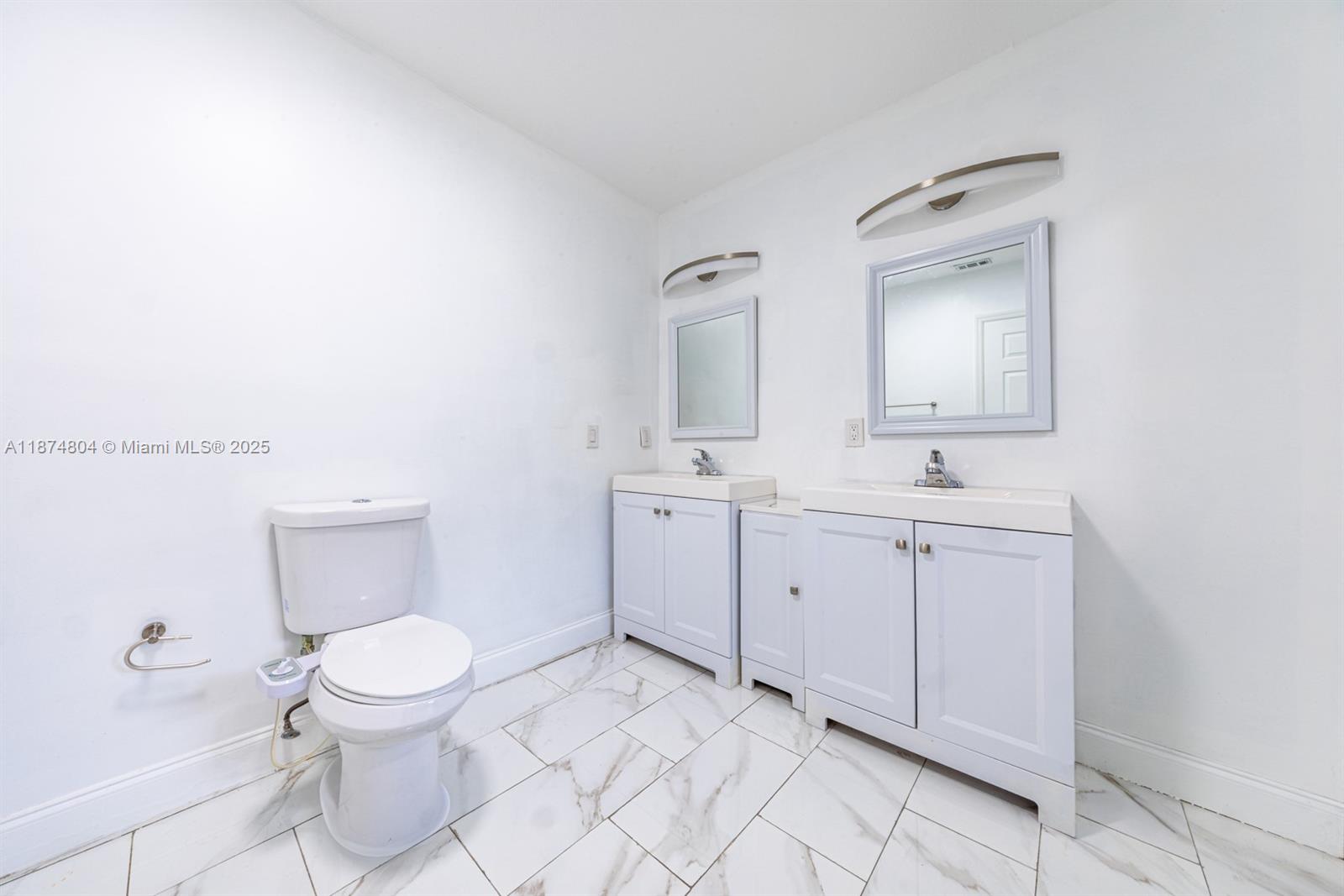 KENDALL FAMILY ESTATES PH - Residential