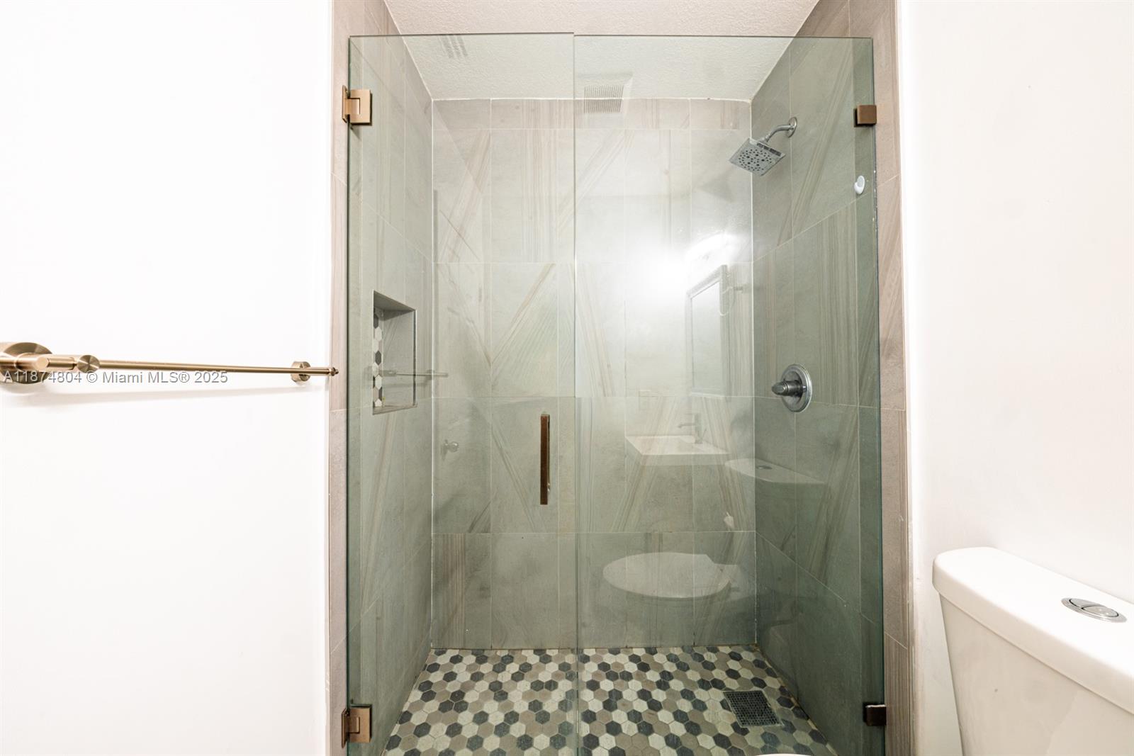 KENDALL FAMILY ESTATES PH - Residential