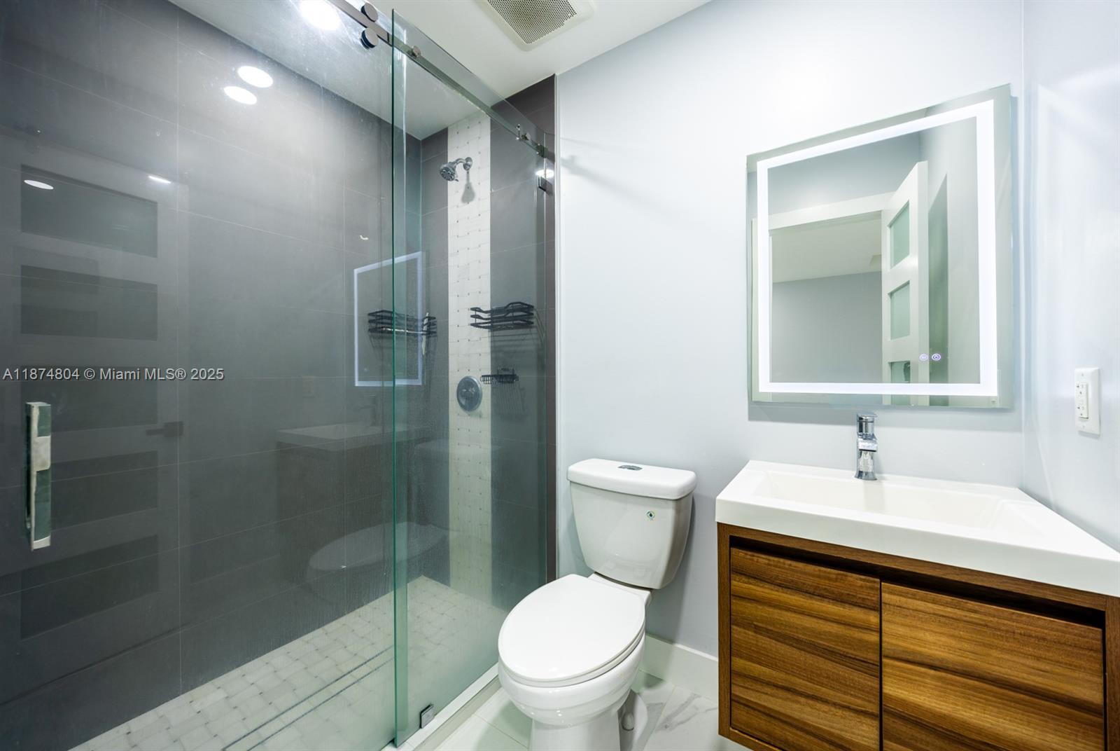 KENDALL FAMILY ESTATES PH - Residential