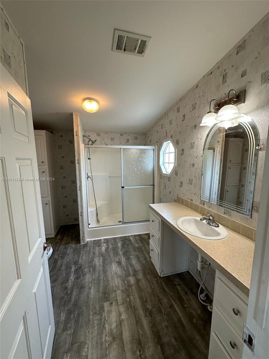 WATERGATE MOBILE HOME EST - Residential Lease