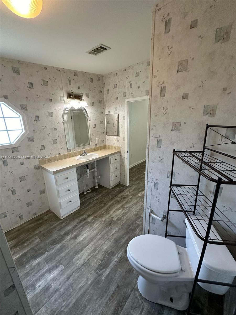 WATERGATE MOBILE HOME EST - Residential Lease