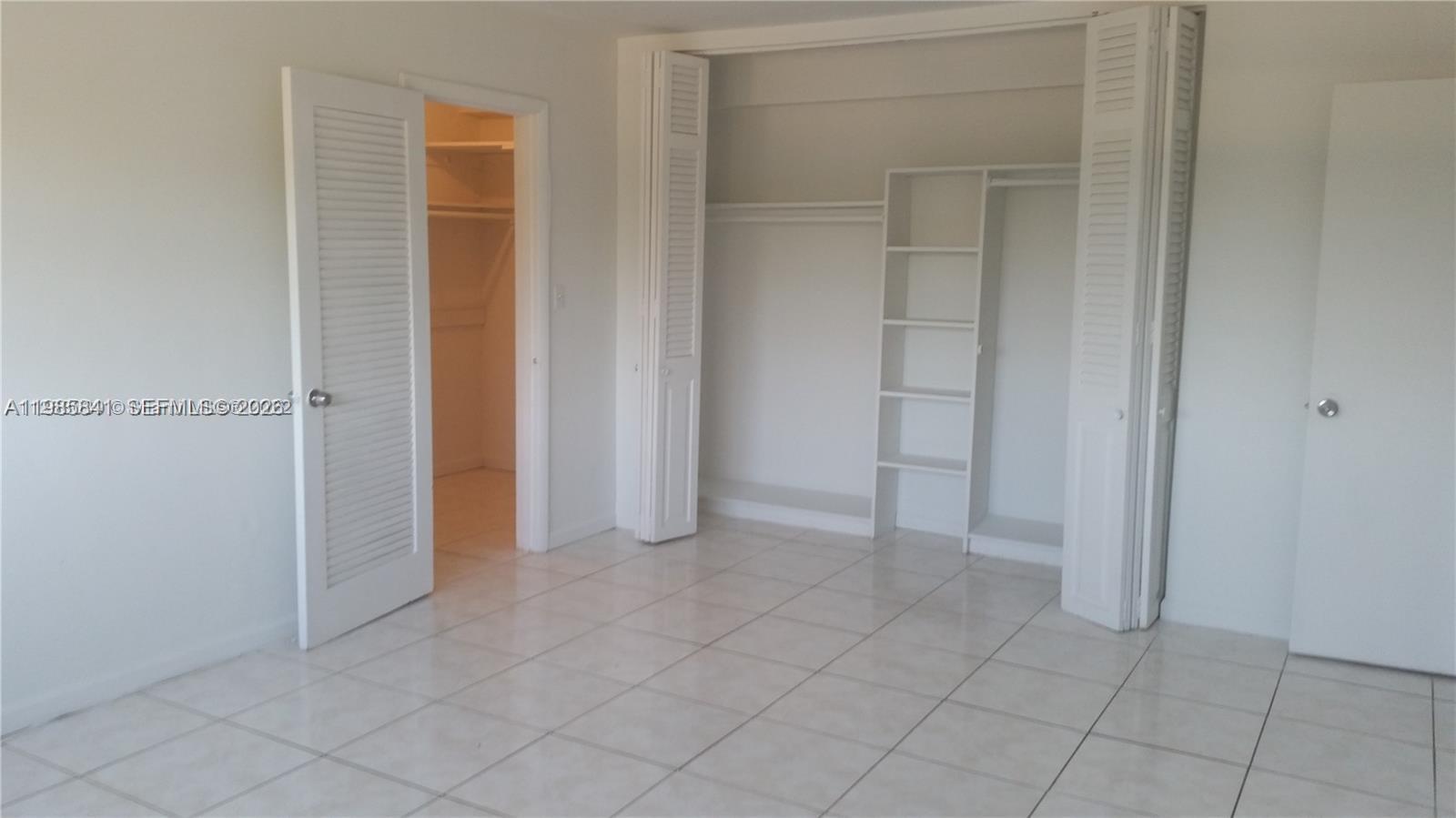 SUTTON HOUSE CONDO - Residential