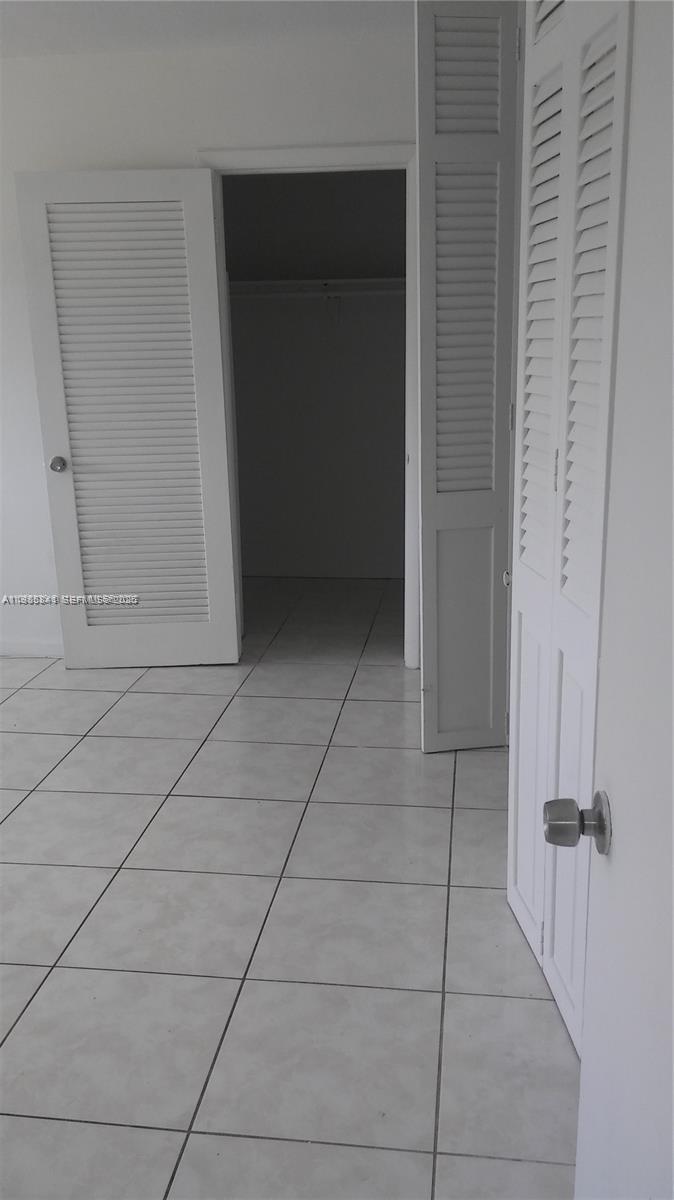 SUTTON HOUSE CONDO - Residential