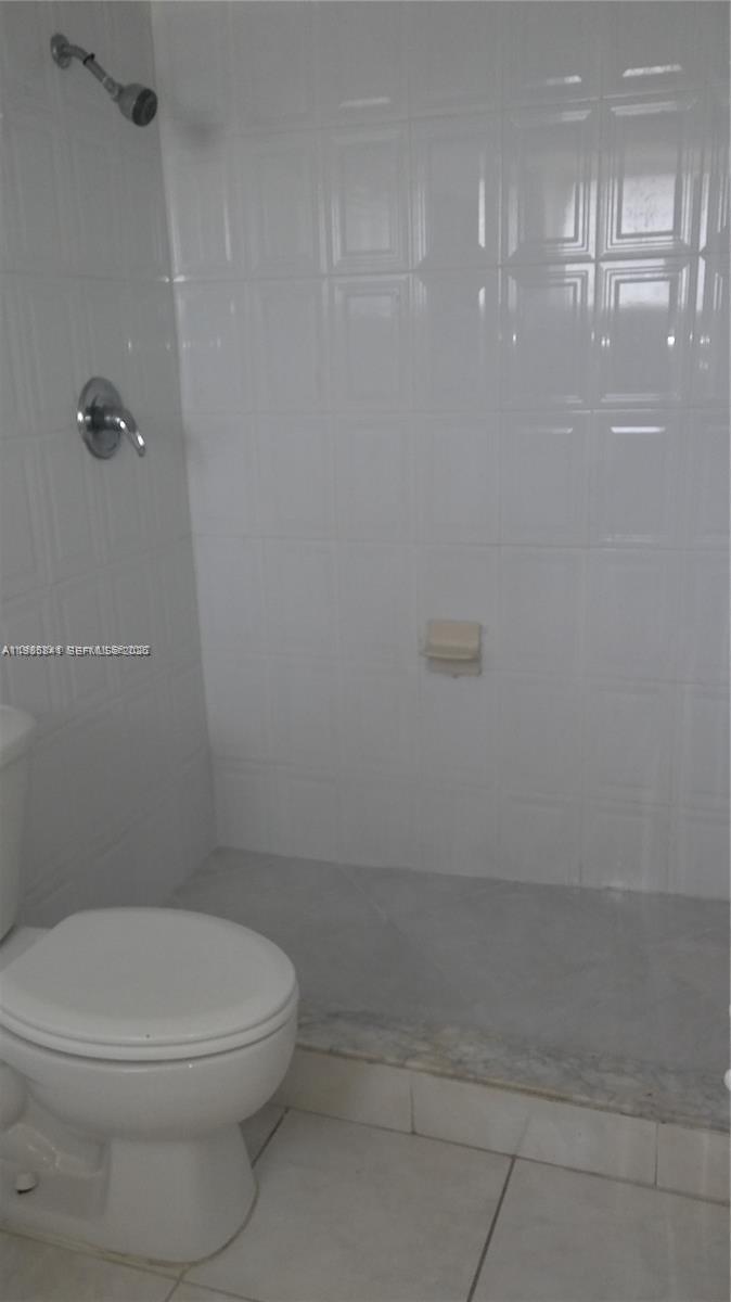 SUTTON HOUSE CONDO - Residential