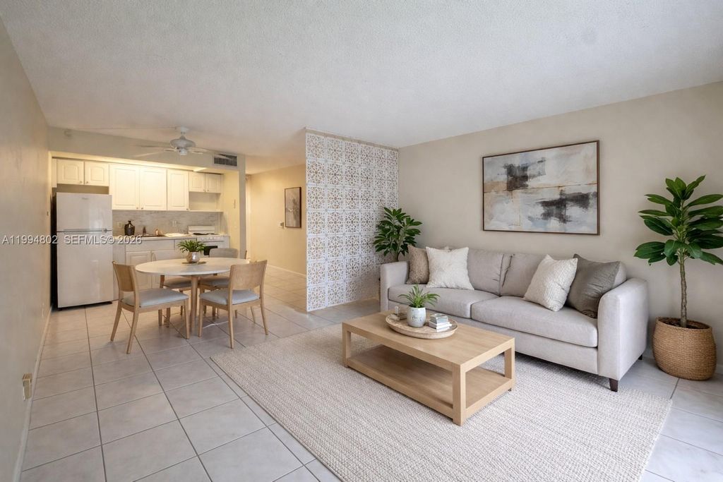 Photo of 1400 SW 124th Ter #304Q, Pembroke Pines, FL 33027 (MLS # A11994802)