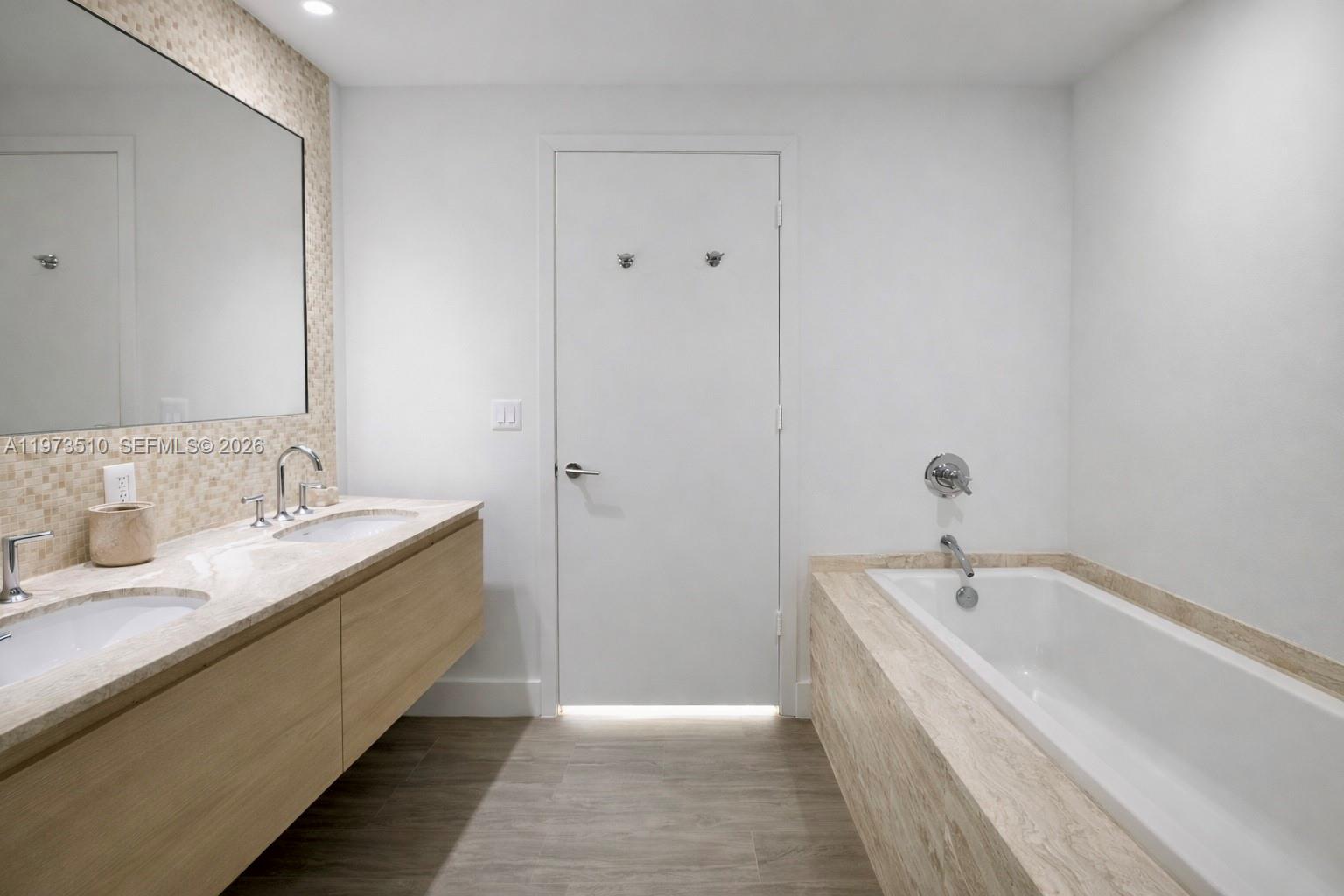 BISCAYNE BEACH CONDO - Residential