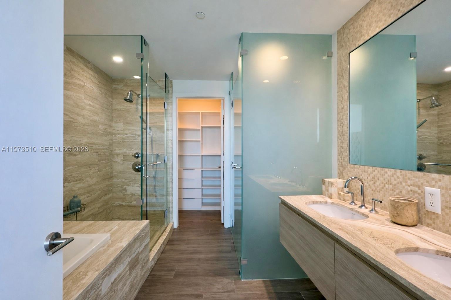 BISCAYNE BEACH CONDO - Residential