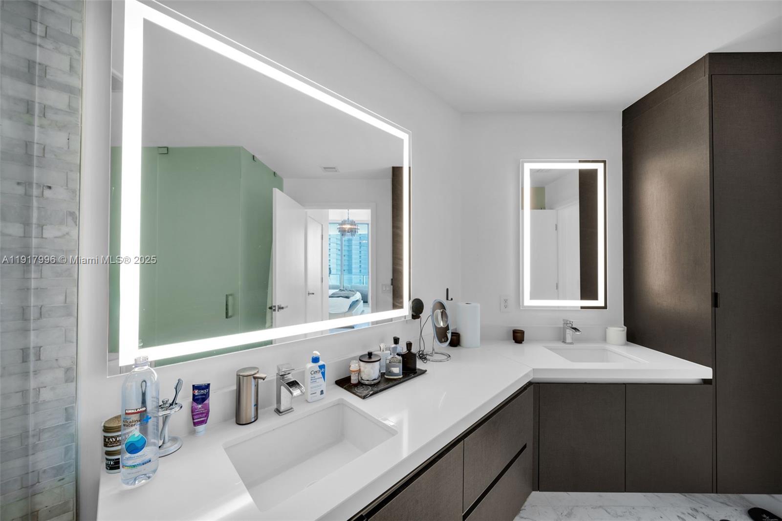 PARAMOUNT MIAMI WORLDCENT - Residential