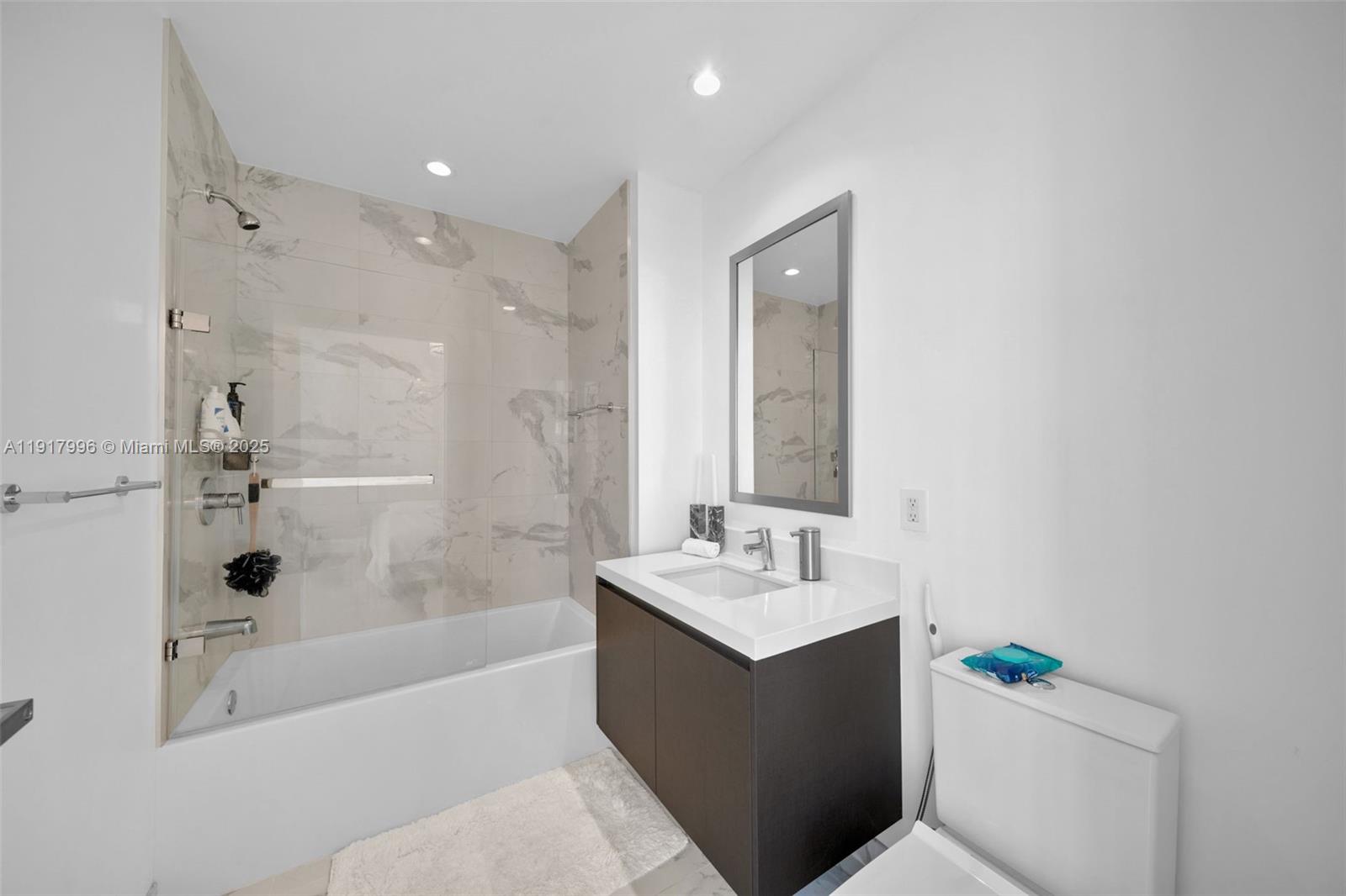 PARAMOUNT MIAMI WORLDCENT - Residential