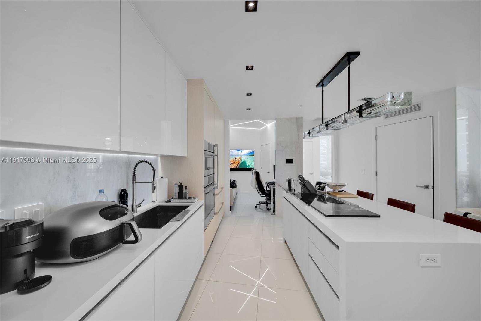 PARAMOUNT MIAMI WORLDCENT - Residential