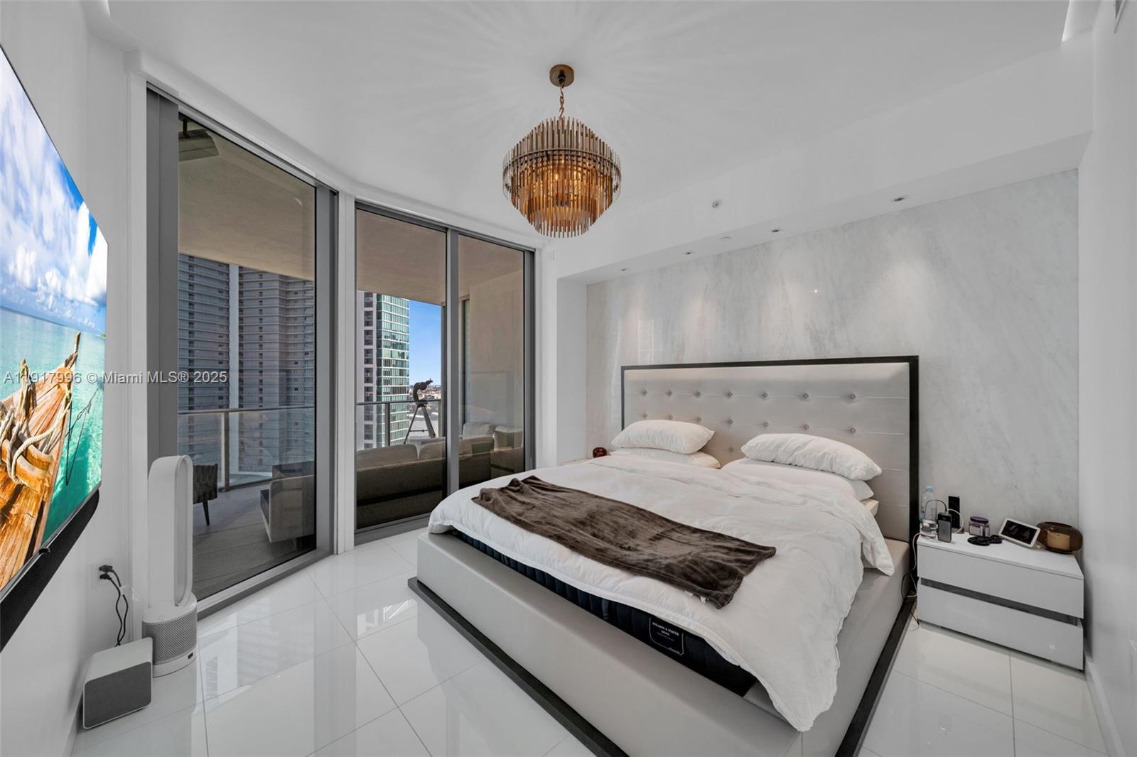 PARAMOUNT MIAMI WORLDCENT - Residential