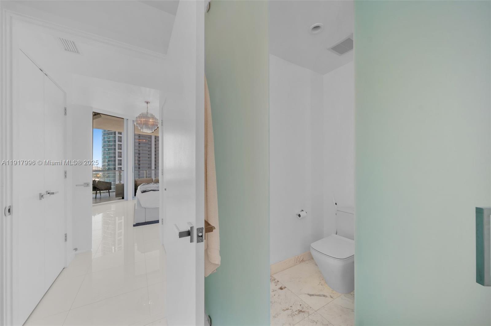 PARAMOUNT MIAMI WORLDCENT - Residential