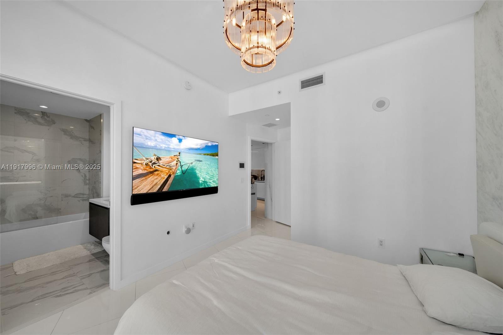 PARAMOUNT MIAMI WORLDCENT - Residential