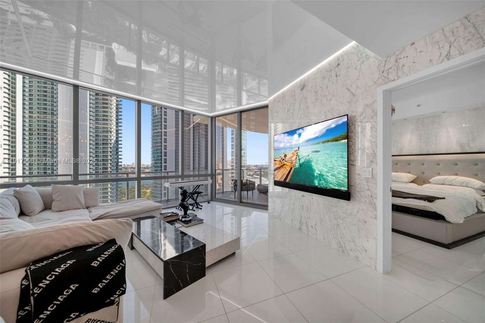 PARAMOUNT MIAMI WORLDCENT - Residential