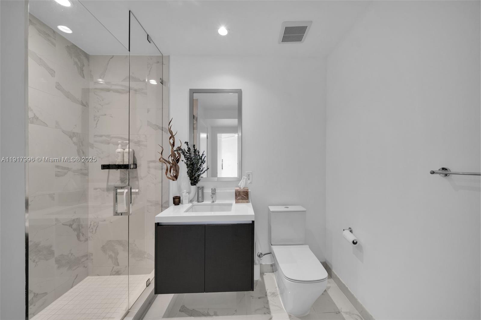 PARAMOUNT MIAMI WORLDCENT - Residential