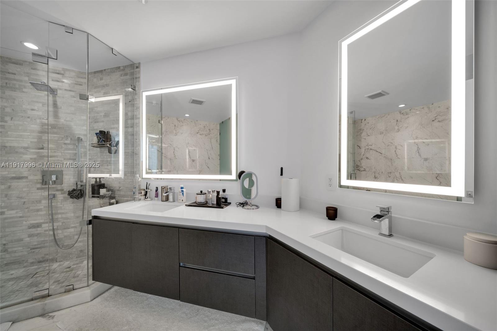 PARAMOUNT MIAMI WORLDCENT - Residential