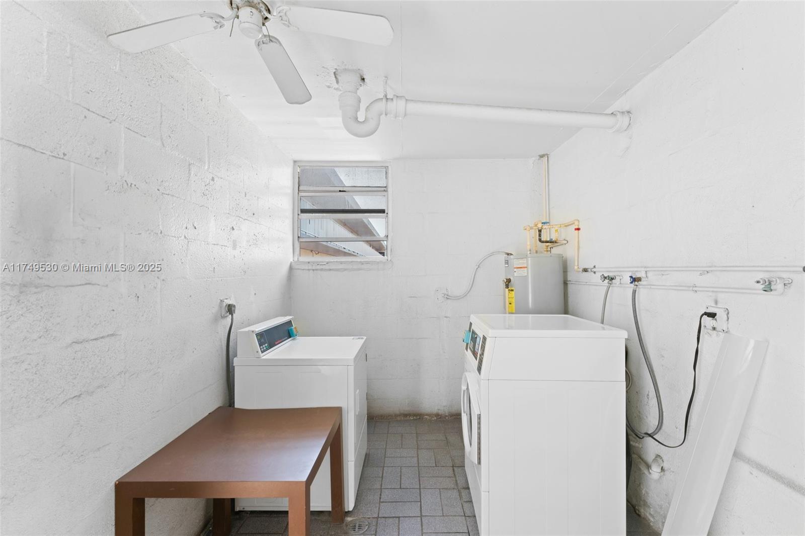 ROYAL OAKS CONDO - Residential