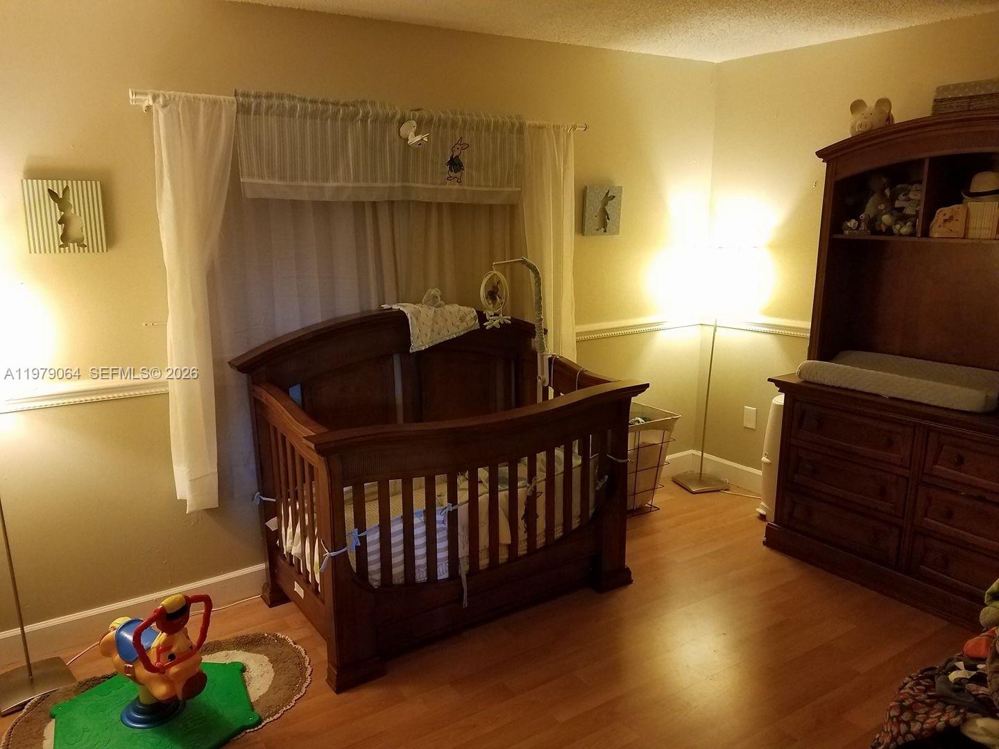 HORIZONS WEST CONDO #3 - Residential Lease