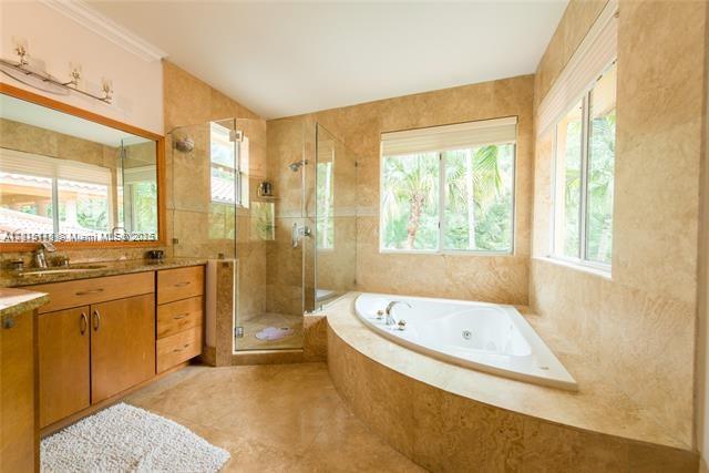 SUNSHINE VISTAS - Residential Lease
