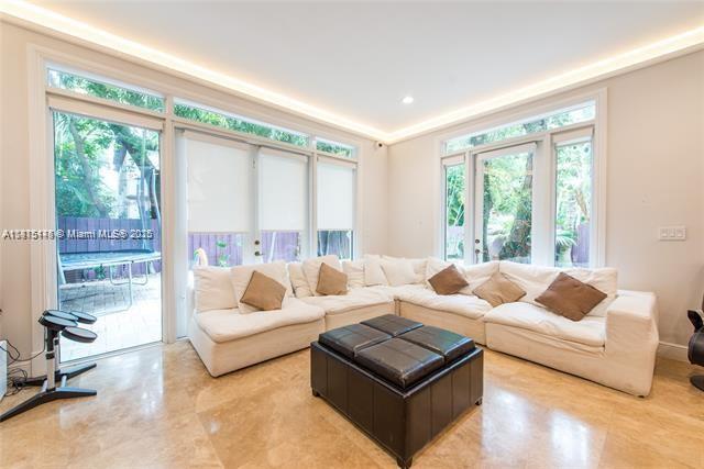 SUNSHINE VISTAS - Residential Lease