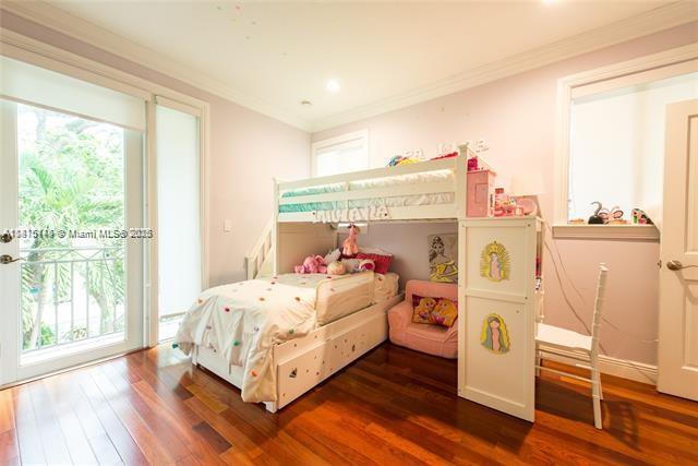 SUNSHINE VISTAS - Residential Lease