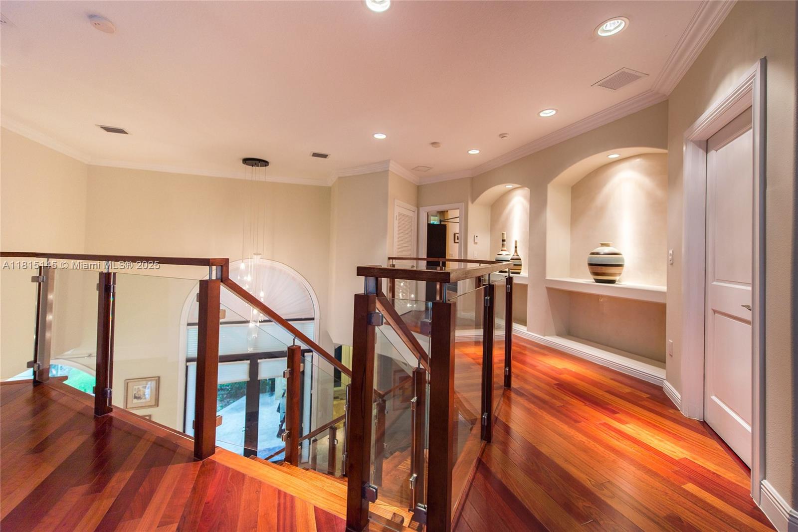 SUNSHINE VISTAS - Residential Lease