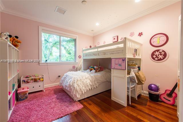 SUNSHINE VISTAS - Residential Lease