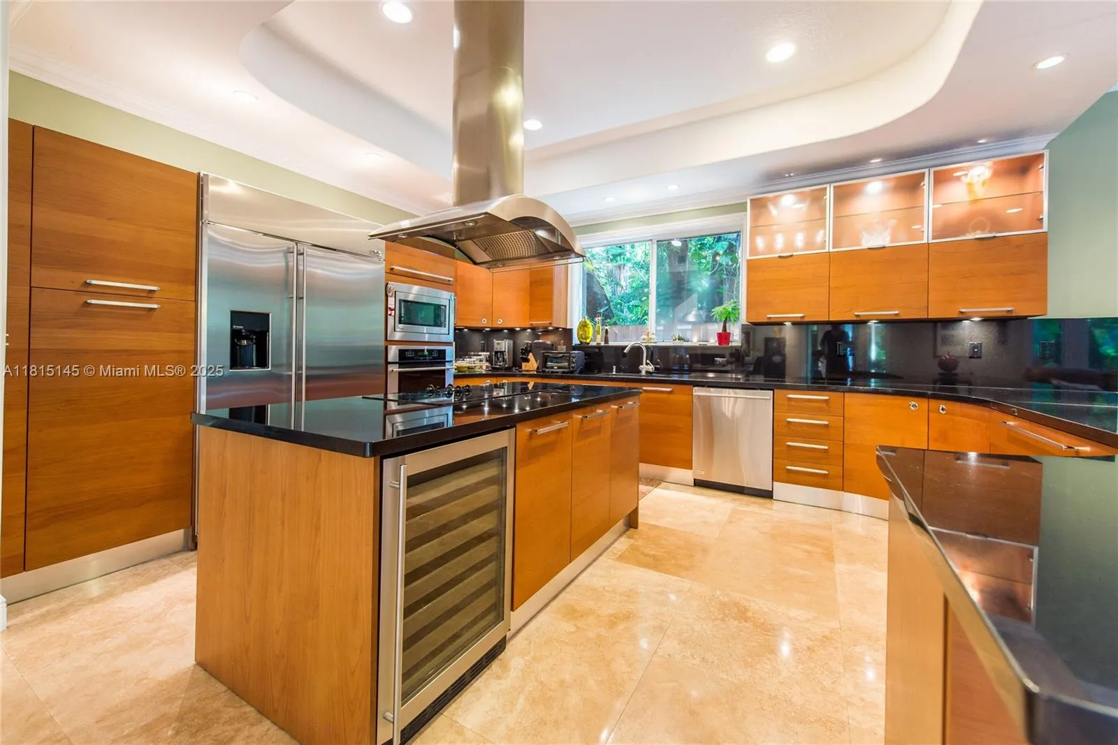 Miami, Florida 33133, United States, 5 Bedrooms Bedrooms, ,6 BathroomsBathrooms,Residential,Active,143601