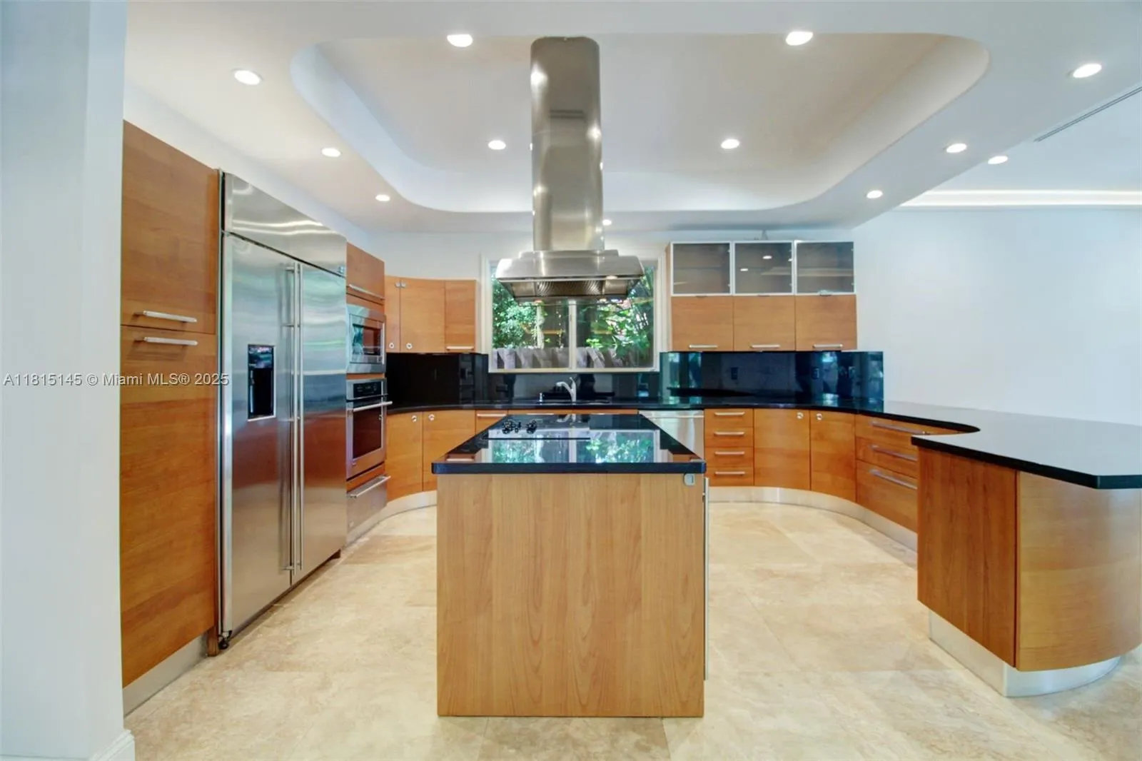 Miami, Florida 33133, United States, 5 Bedrooms Bedrooms, ,6 BathroomsBathrooms,Residential,Active,143601