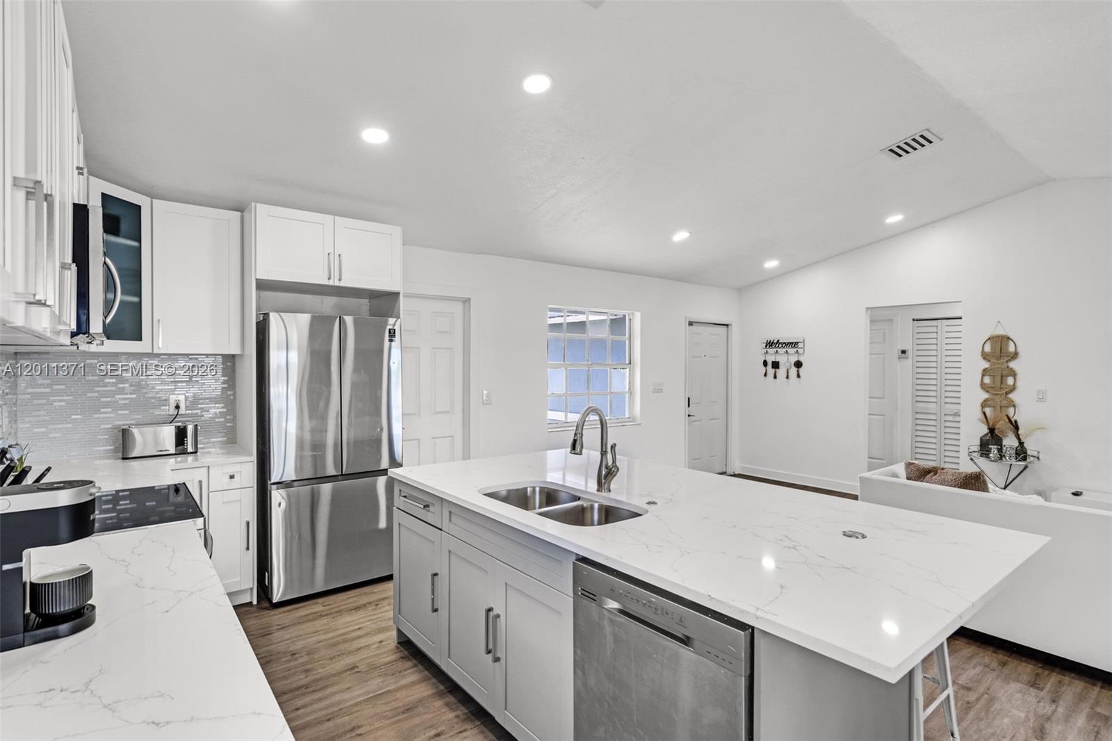 Lakeview Manor - Residential