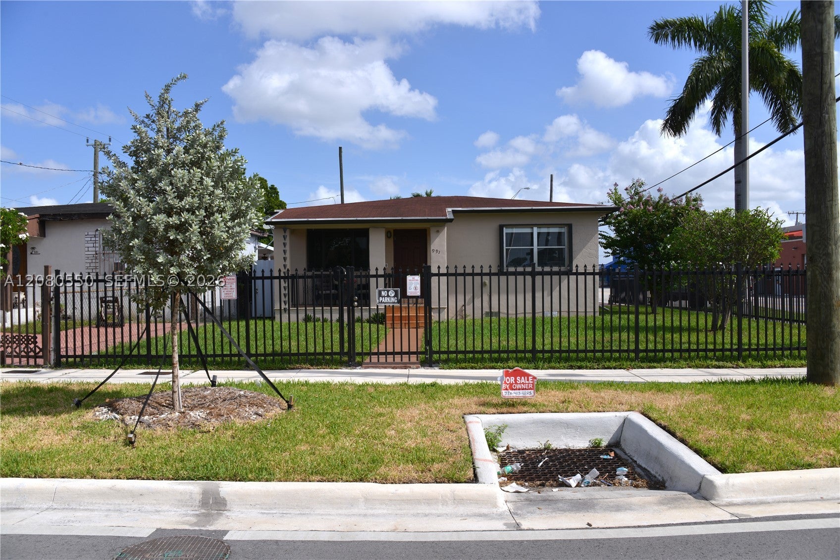 991 E 47th St, Hialeah FL 33013