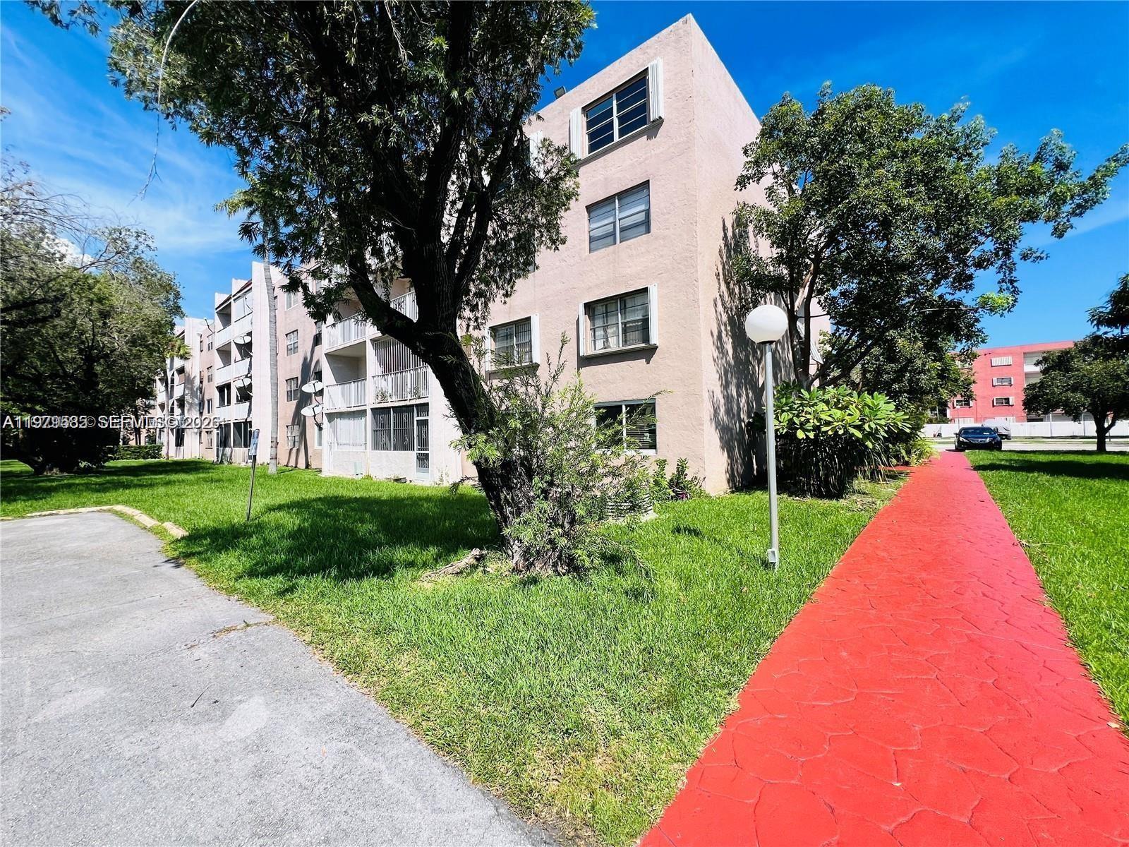 SUMMIT CHASE CONDO - Residential