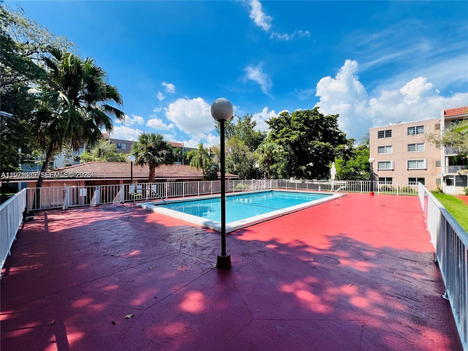 SUMMIT CHASE CONDO - Residential