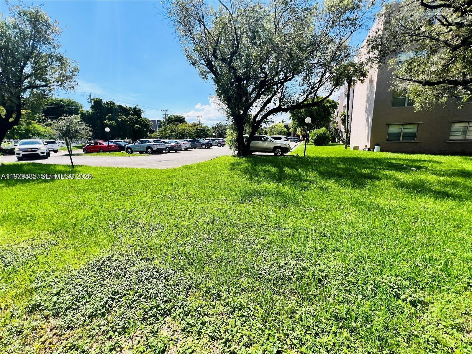 SUMMIT CHASE CONDO - Residential