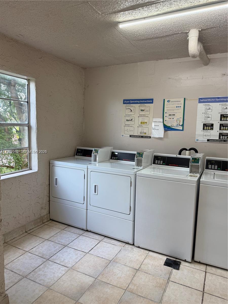 SUMMIT CHASE CONDO - Residential