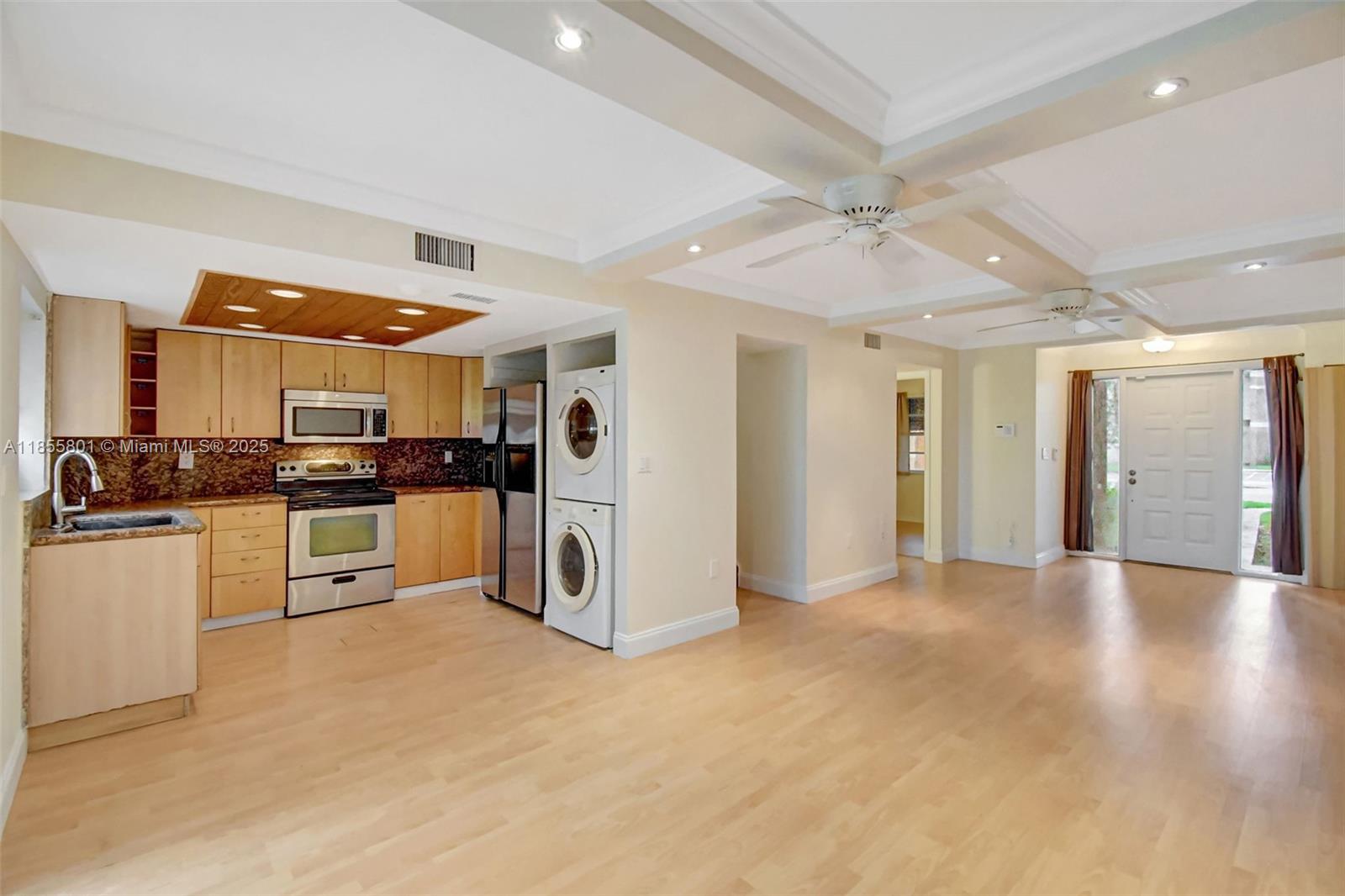 FLAMINGO GARDENS PHASE FO - Residential