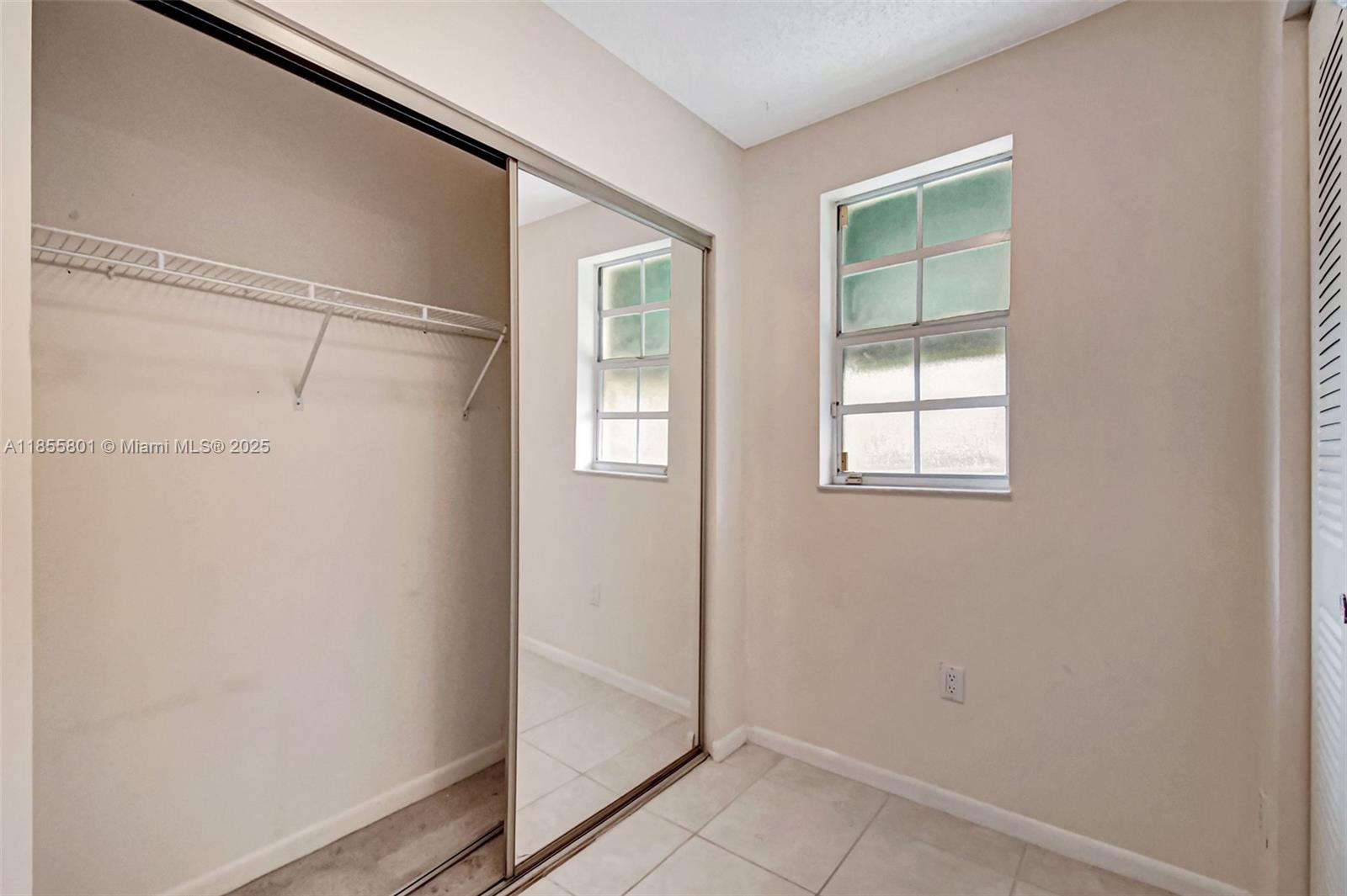 FLAMINGO GARDENS PHASE FO - Residential