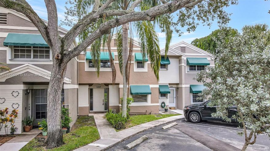 RARE MODEL AVAILABLE AT FLAMINGO LAKES! 3 BED AND 3 BATH ON THE LAKE WITH SCREENED IN EXTERIOR AREA, AND YOUR OWN BACK YARD TO ENJOY THE OUTDOORS AND YOUR NEW HOME! ONE BEDROOM DOWN STAIRS AND 2 BEDROOMS UP STAIRS! ULTRA LOW HOA FEES WHEN COMPARED TO MOST COMMUNITIES AT ONLY $190 / MONTH. NO AGE RESTRICTIONS & PET FRIENDLY. ULTRA EASY TO MAINTAIN. THIS LOCATION IS HARD TO BEAT - IN THE HEART OF COOPER CITY, WITH SOME OF THE BEST PUBLIC AND PRIVATE SCHOOLS IN ALL OF SOUTH FLORIDA. THE COMMUNITY IS FAMILY FRIENDLY AND THERE ARE MULTIPLE ACTIVITIES WITHIN WALKING DISTANCE TO ENJOY - INCLUDING A SHOPPING PLAZA AND A CITY PARK RIGHT ACROSS THE STREET. DONT MISS THIS OPPORTUNITY TO OWN A GREAT LONG TERM PROPERTY THAT COULD ALWAYS BE RENTED DOWN THE ROAD, FOR INCOME. THESE UNITS RENT WITH EASE.