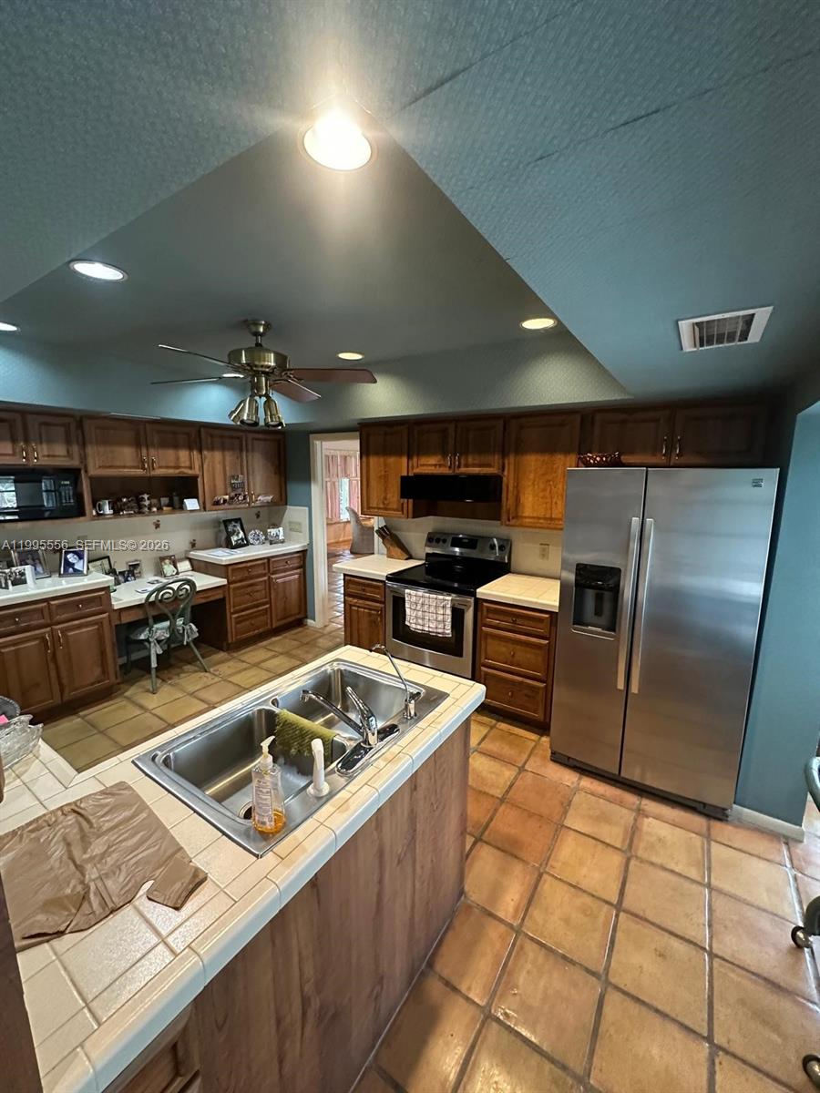 KINGS VIEW - Residential