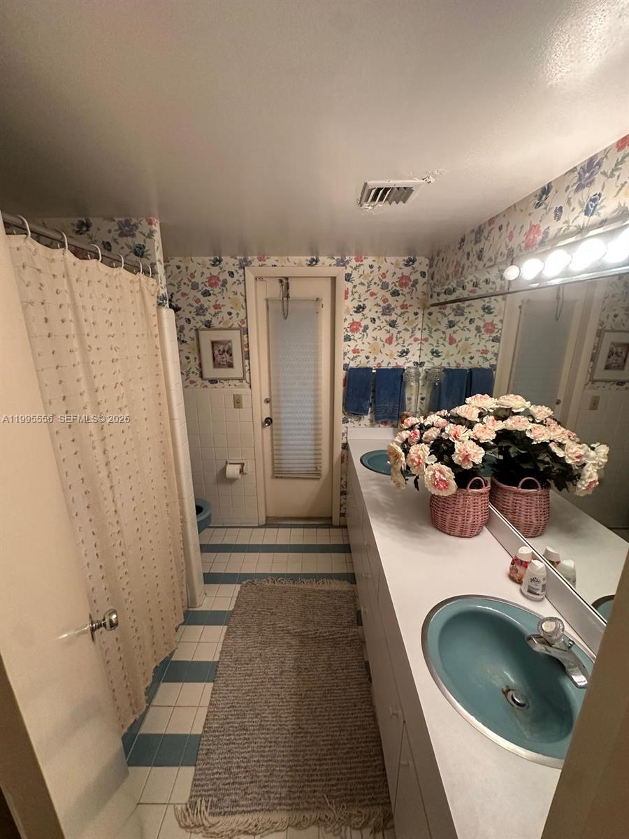 KINGS VIEW - Residential