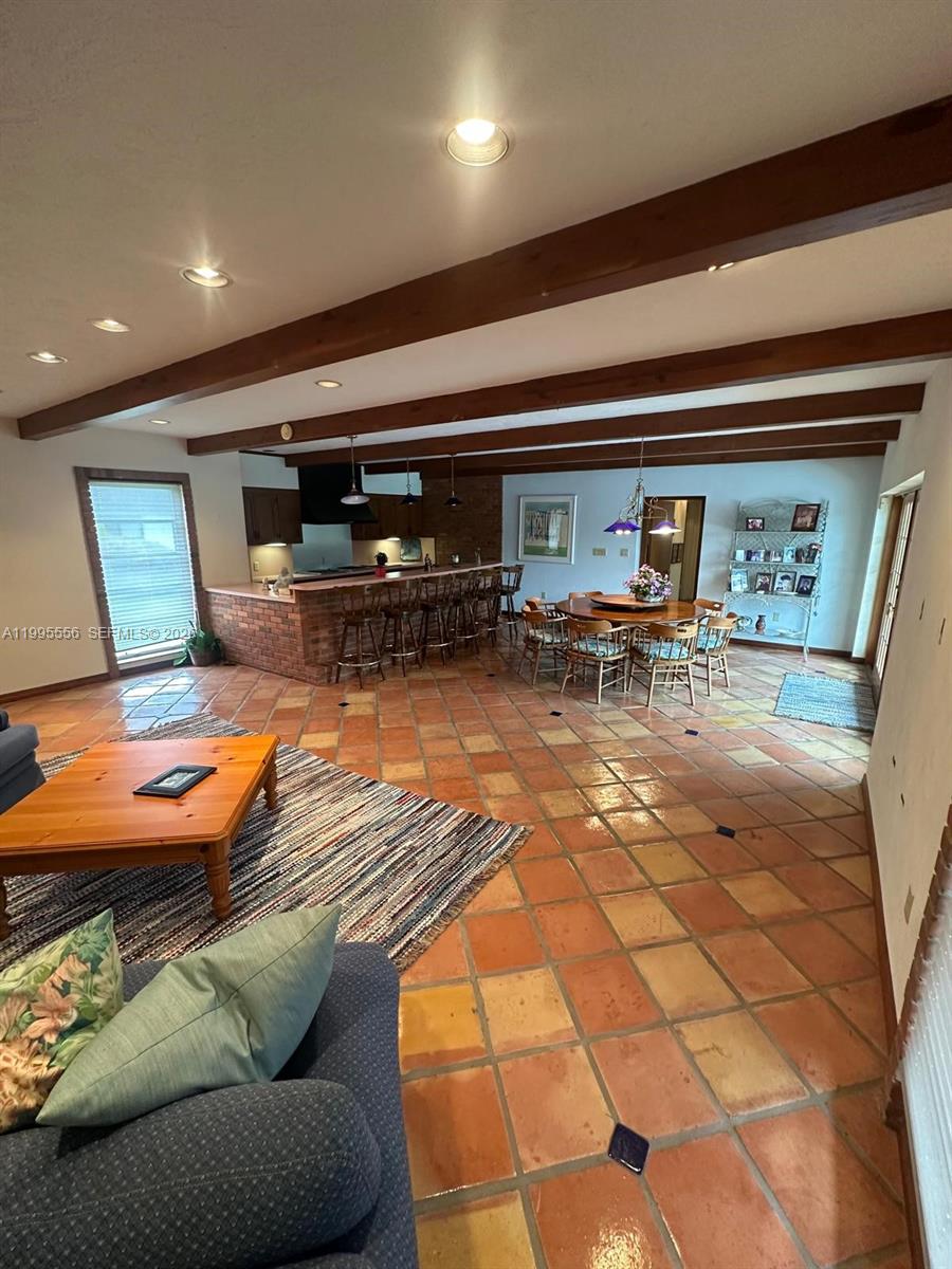 KINGS VIEW - Residential