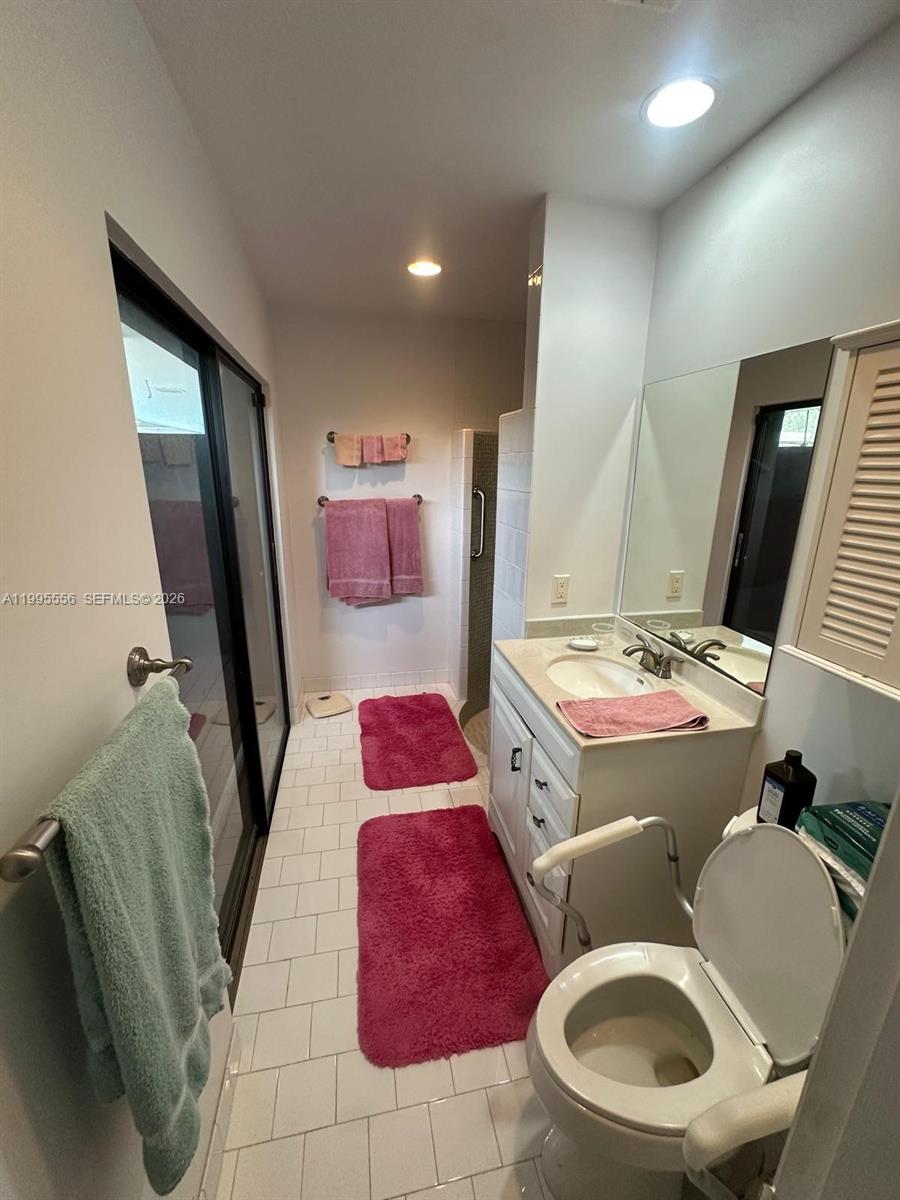 KINGS VIEW - Residential