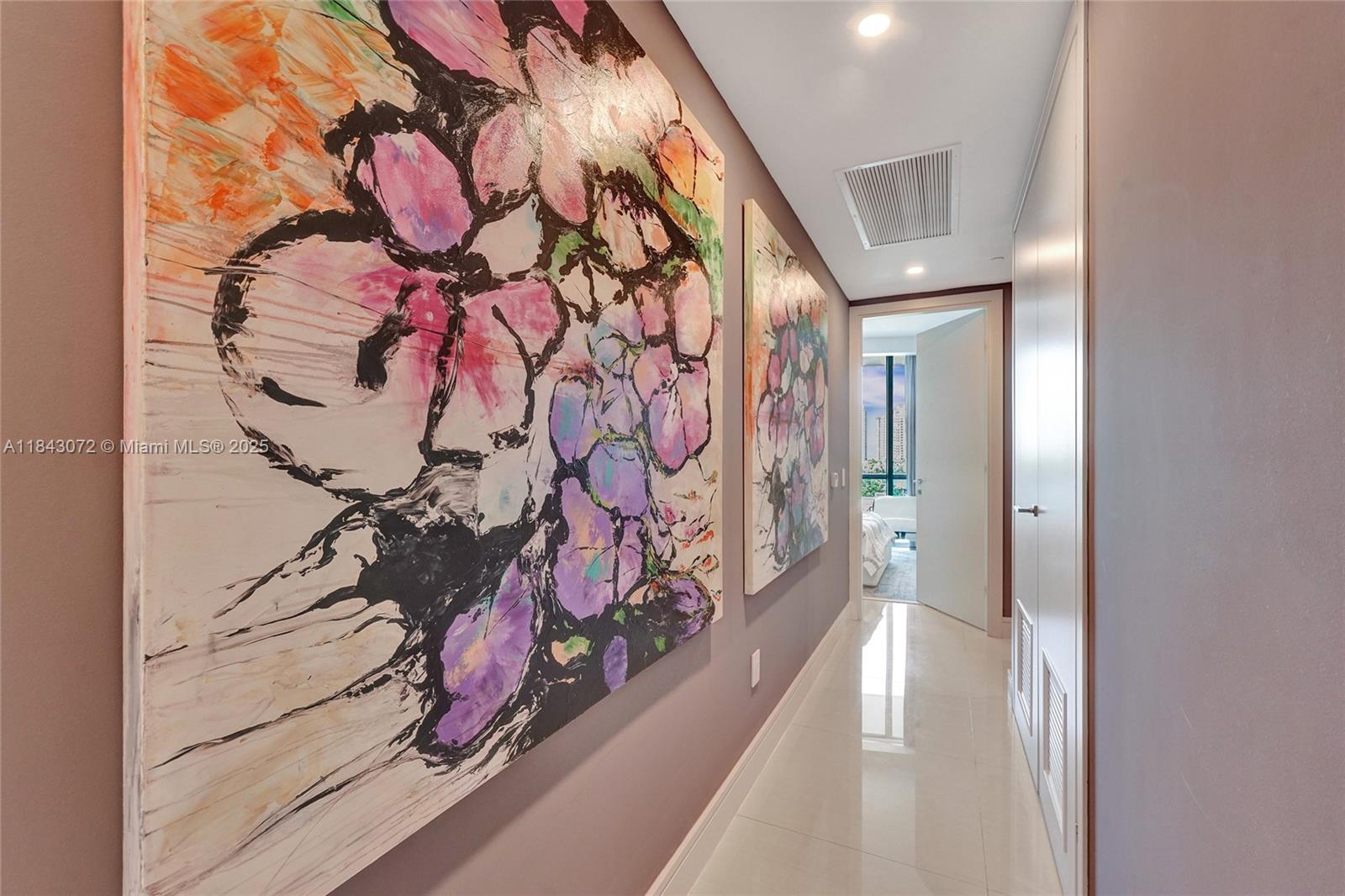 ECHO CONDO - Residential